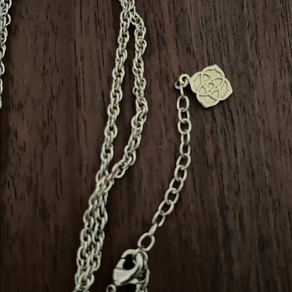 Kendra Scott Gold and white  Pendant Necklace - Picture 6 of 12